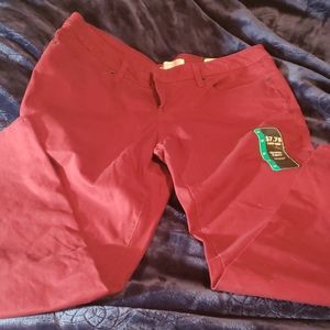 🌻3 for $5/Burgundy colored jeans